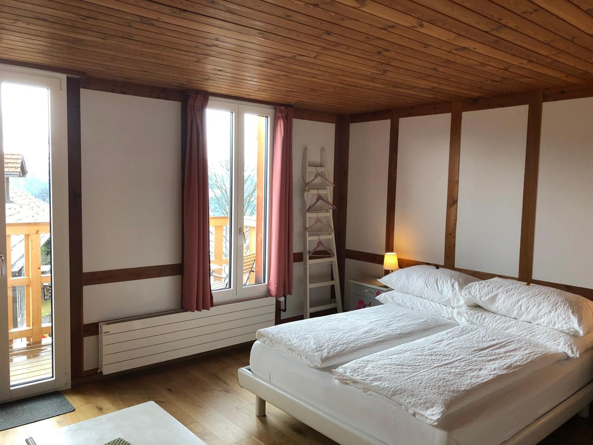 Ula'S Holiday Apartments Беатенберг Стая снимка